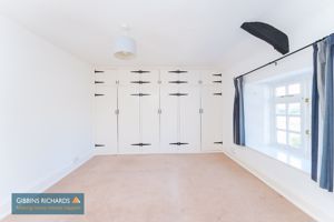 Bedroom- click for photo gallery